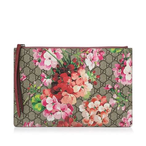 gucci supreme blooms clutch